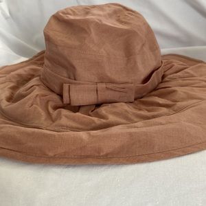 Helen Kaminski “Frida” Latte blush womens lightweight packable hat NEW $110 RARE